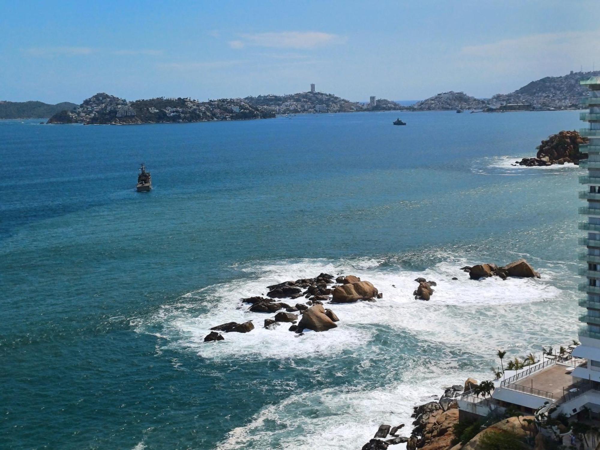 Torres Gemelas Vista Al Mar A Pie De Playa Acapulco